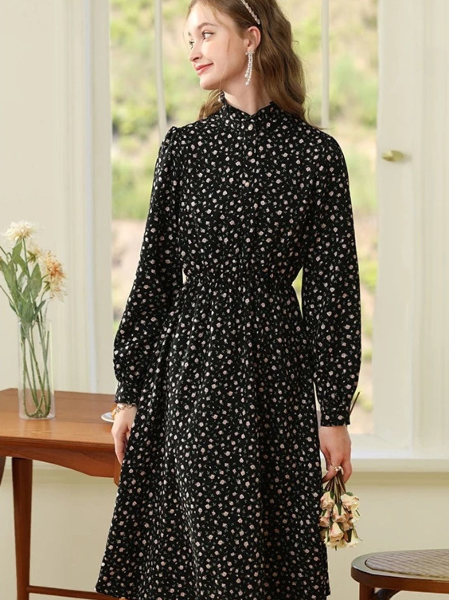 French-Inspired Floral Dress with Long Sleeves