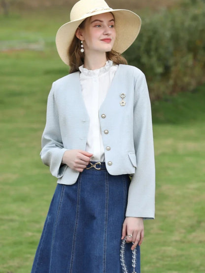 Sleeveless Blouse with Ruffled Collar