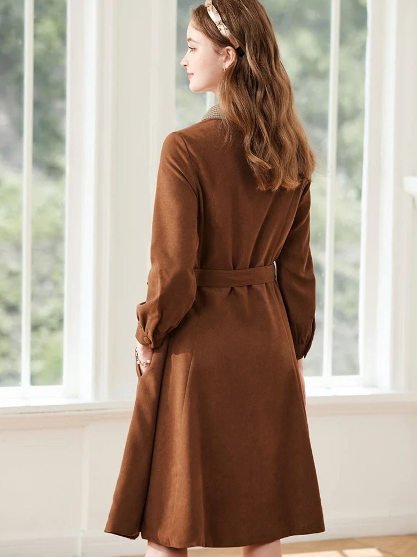 Dress with Collar and Tie Waist